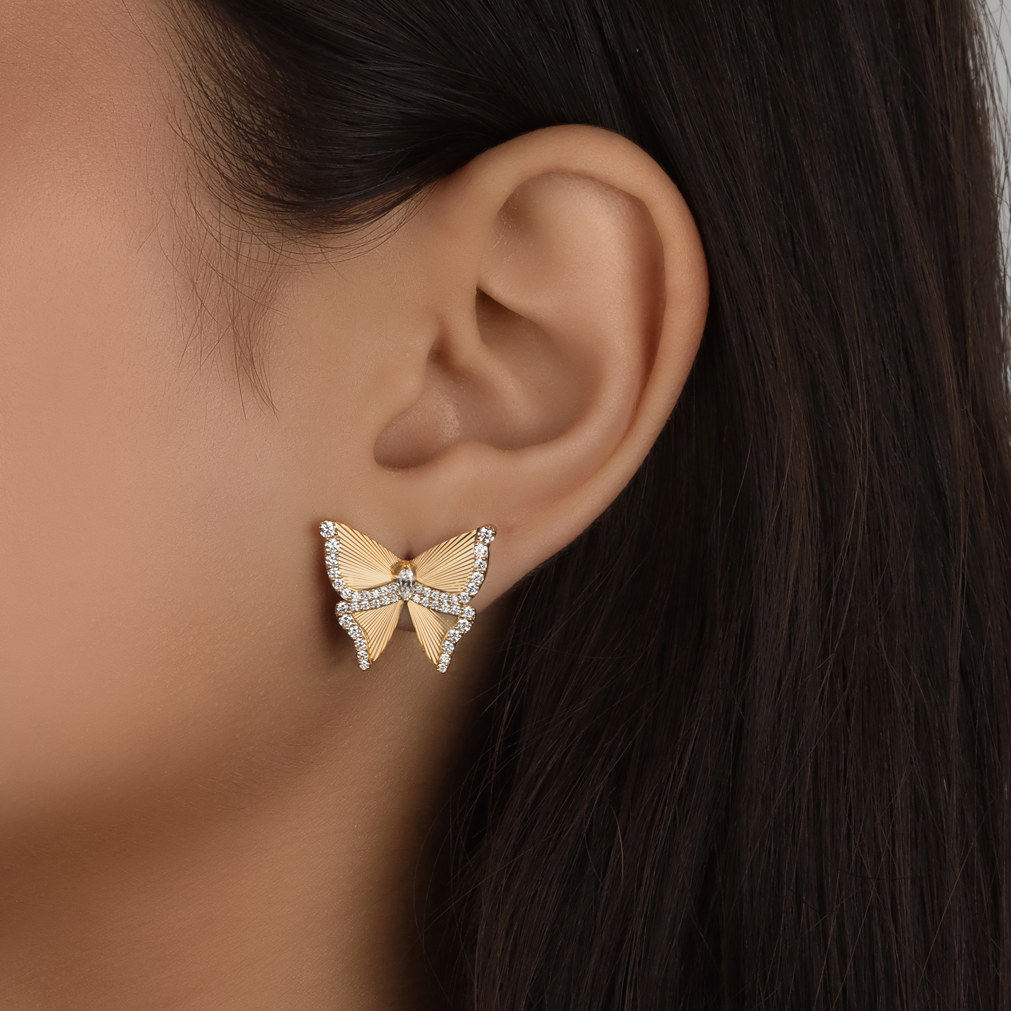 Avia Stud Earrings