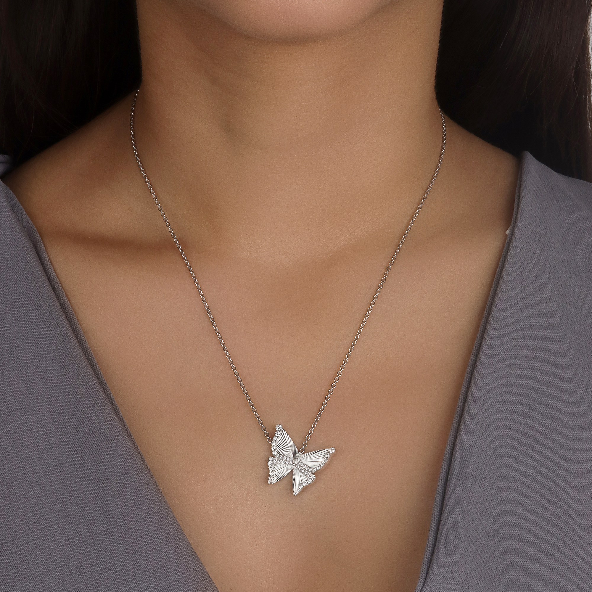 Avia Pendant