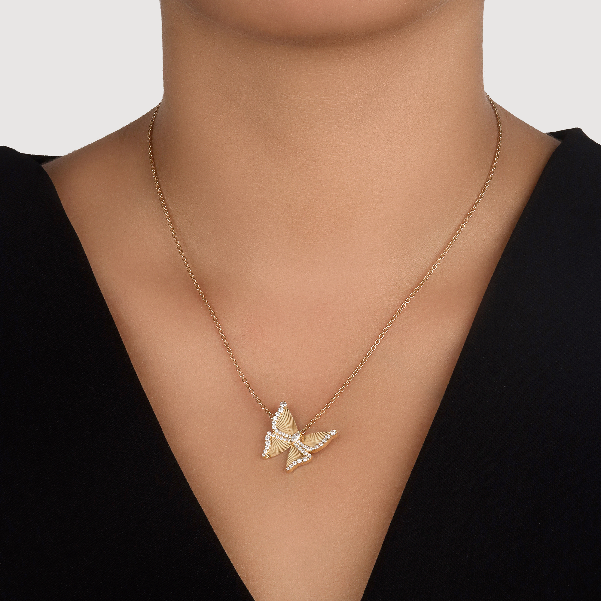 Avia Pendant