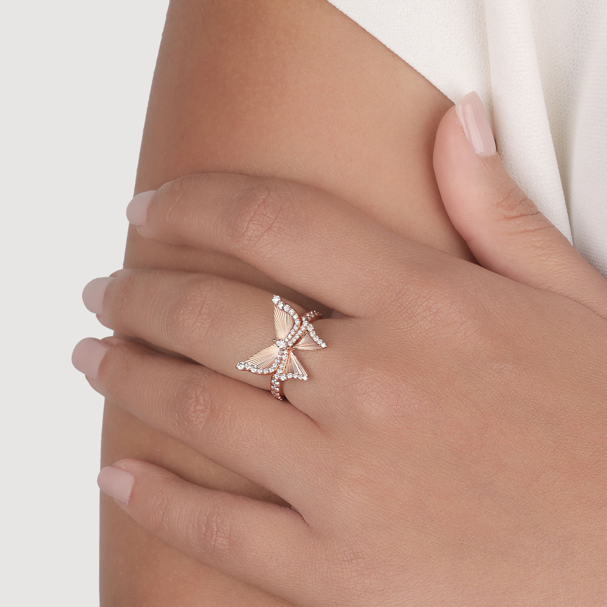 Avia Ring, Small