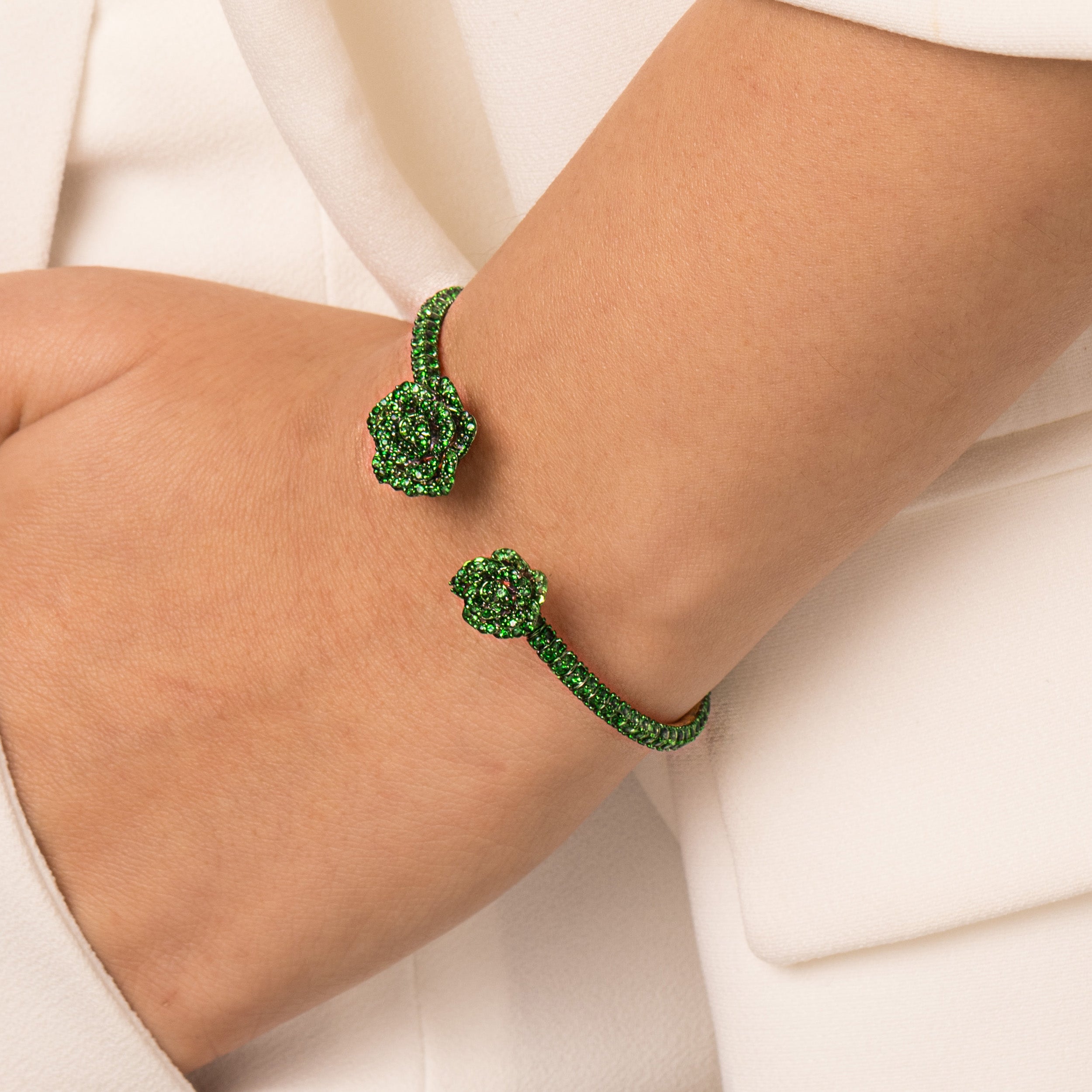 La Vie En Rose Tsavorite Bracelet, Double Motif