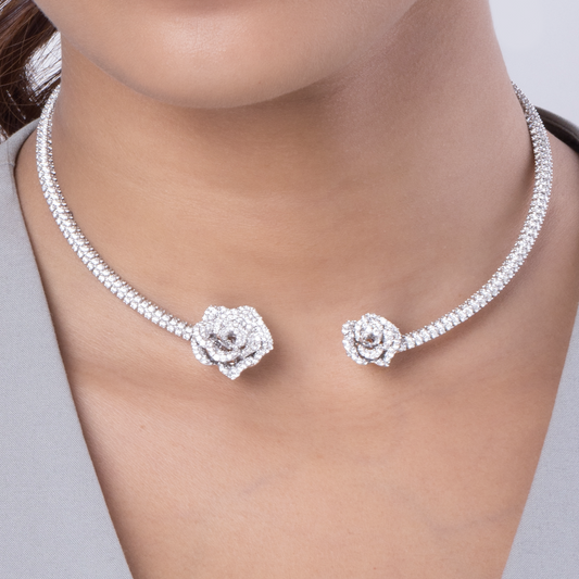 La Vie En Rose Necklace