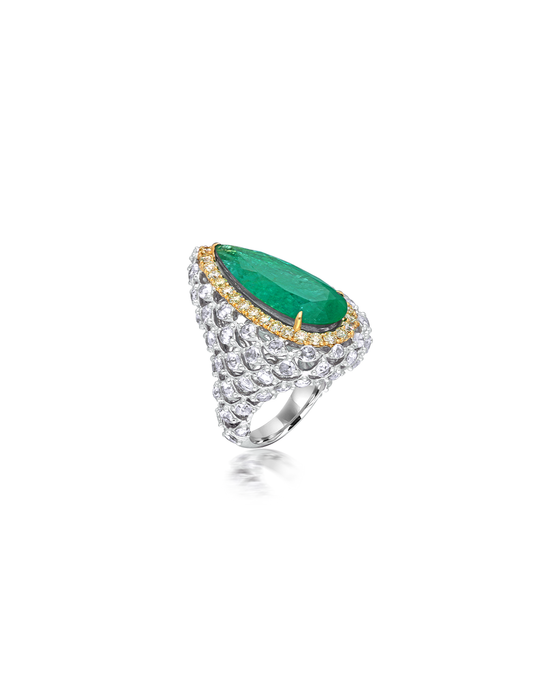 Emerald Regal Ring