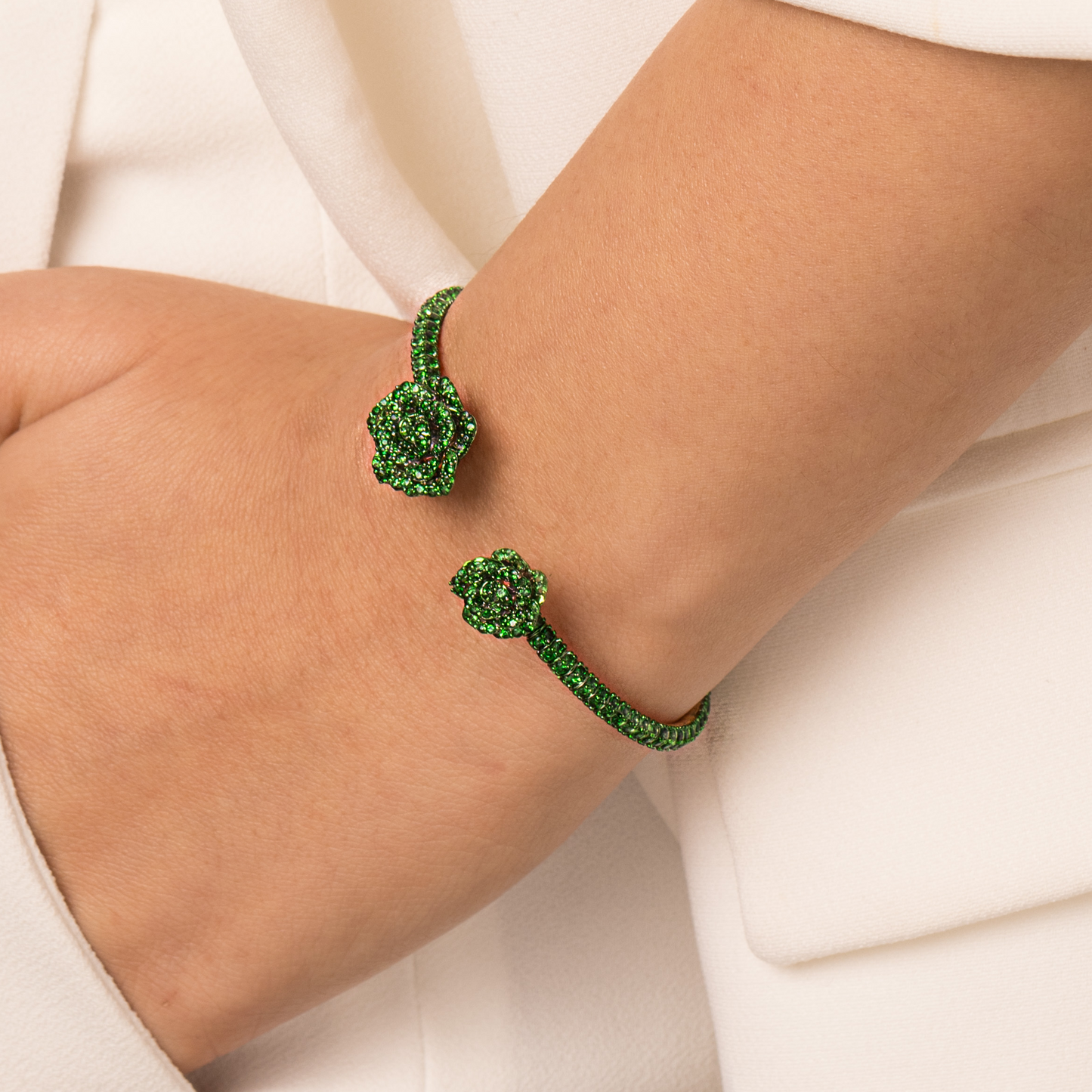 La Vie En Rose Tsavorite Bracelet, Double Motif