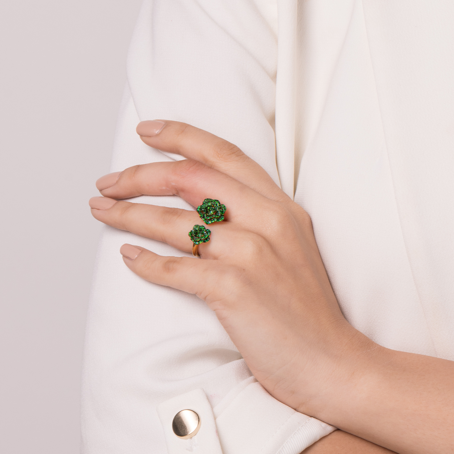 La Vie en Rose Tsavorite Ring, Double Motif